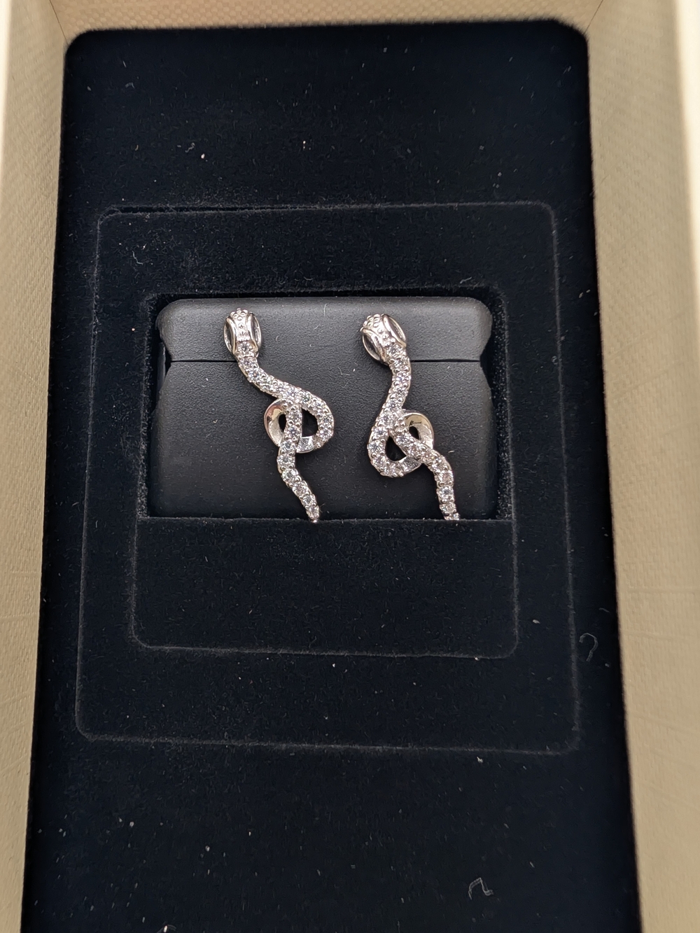 NWT 0.50 CTW Moissanite Snake Stud Earrings 925 Sterling Silver Screw Back